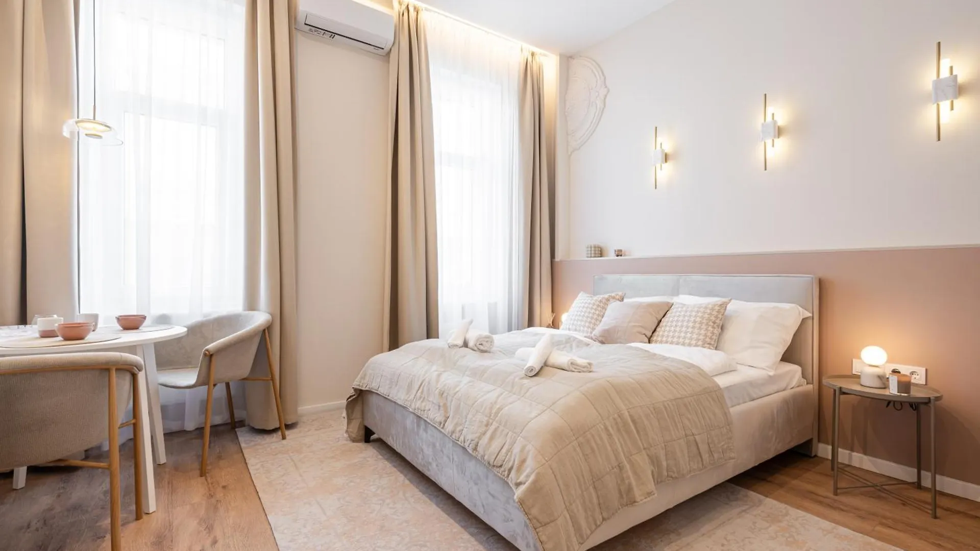 Akacfa 43 Heritage Apartment - Best Location By Bqa Budapest Hungría