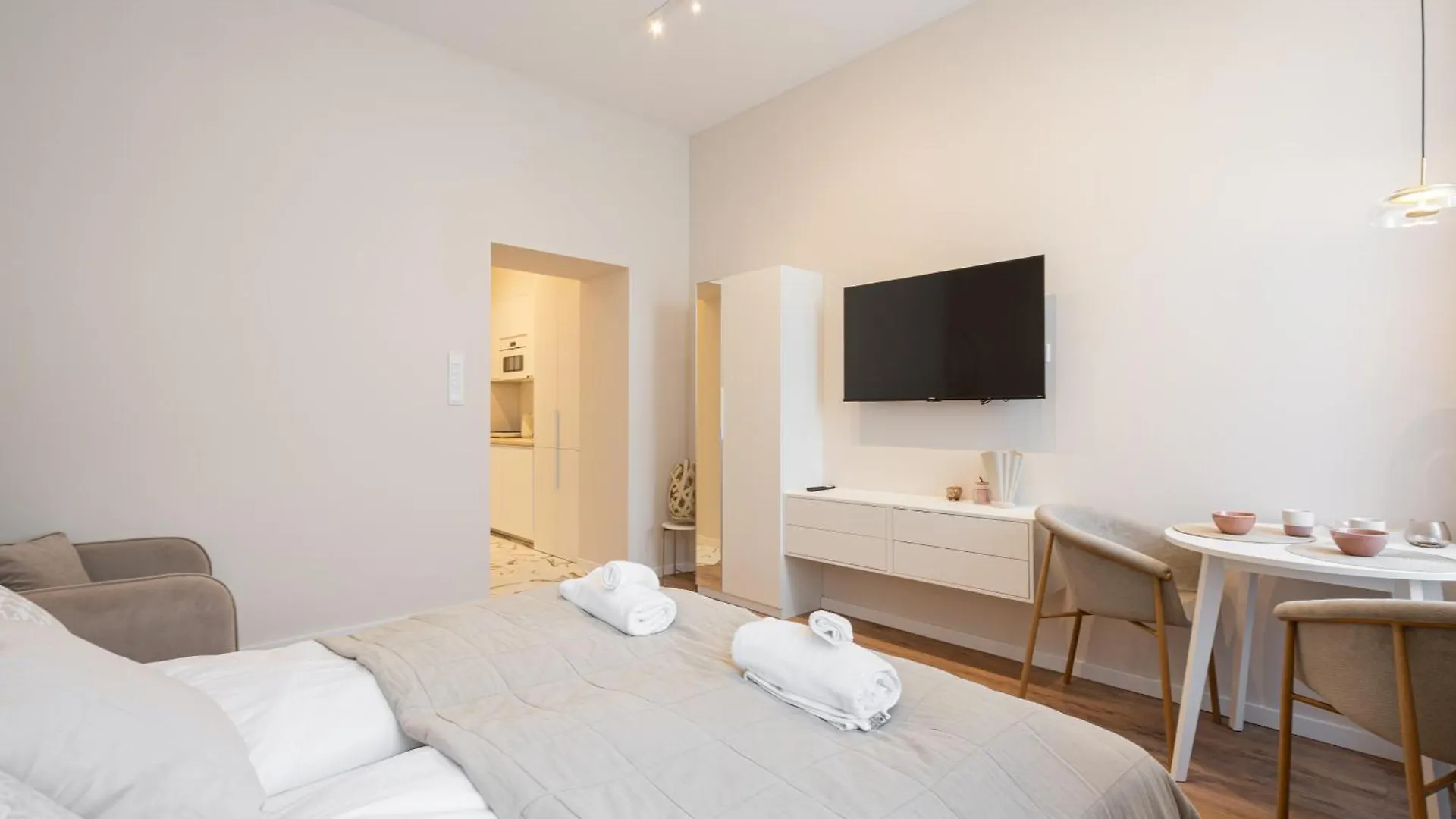 Akacfa 43 Heritage Apartment - Best Location By Bqa Budapest